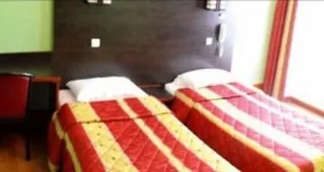 Hotel Cambrai 2*